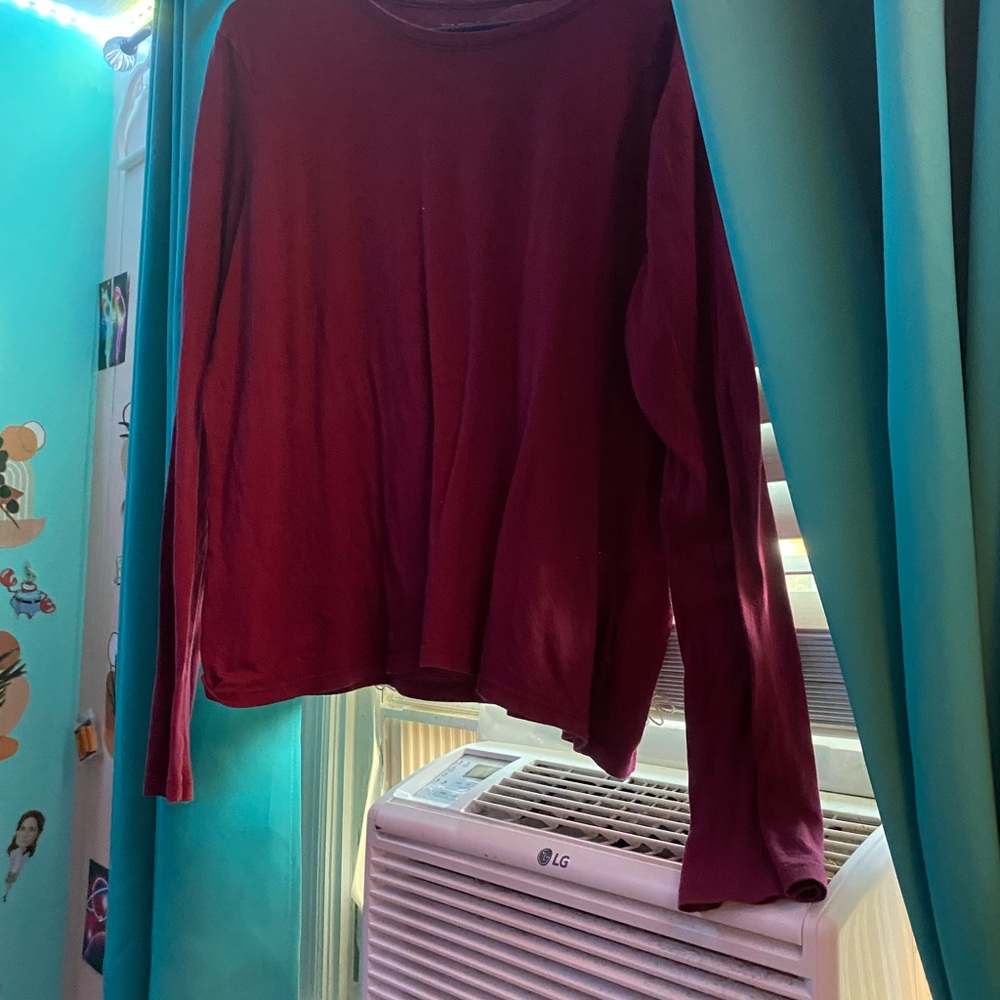 Time and Tru Women's Deep Red Long Sleeve T Shirt